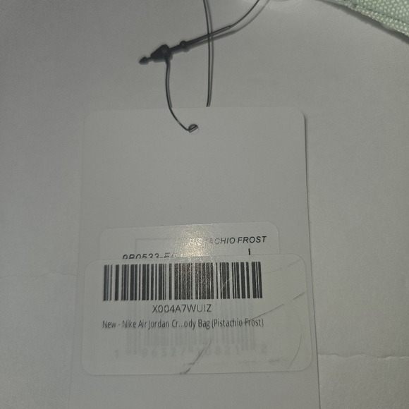 Nike Jordan Crossbody Waist Bag/Hip Pack Unisex Small (Pistachio Frost) - Picture 2 of 12